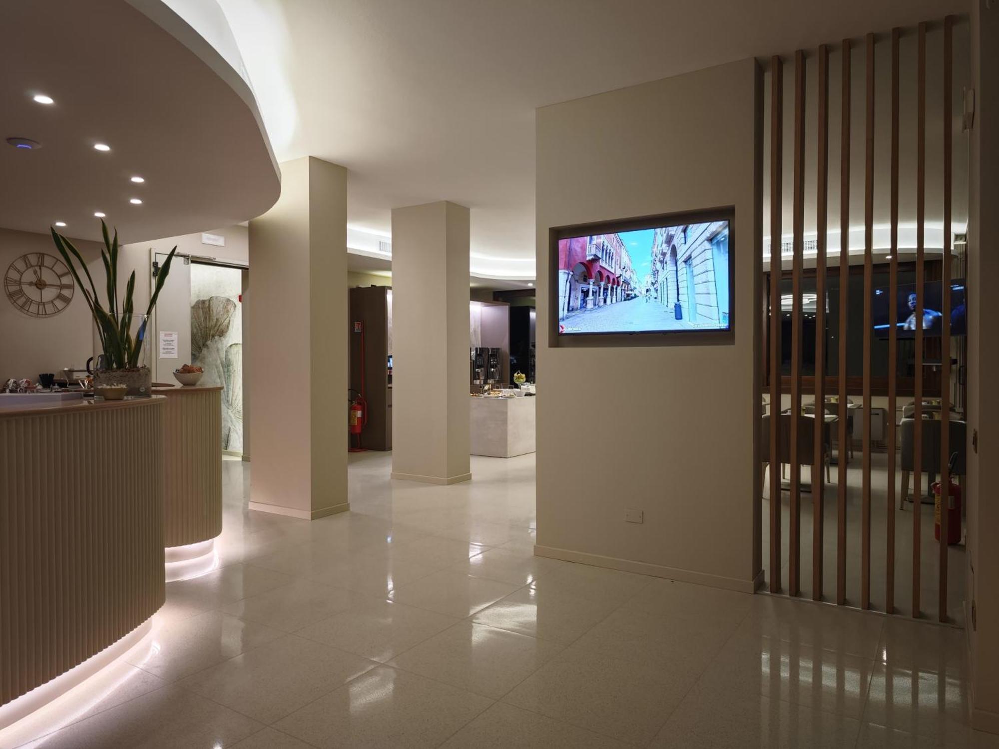 Albergo Grappolo D'Oro Montebelluna Exterior foto
